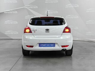 2011 Kia Ceed I Рестайлинг, белый, 770000 рублей, вид 4