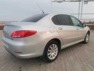 2016 Peugeot 408 I, серебристый, 800000 рублей, вид 5