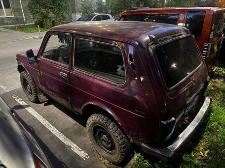 2001 Lada (ВАЗ) 2121 (4x4) I Рестайлинг, пурпурный, 95000 рублей, вид 5
