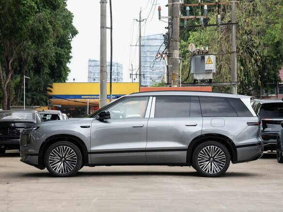 2026 Volkswagen ID.Era 9X 51.1 kWh, серый, 10399900 рублей - вид 3