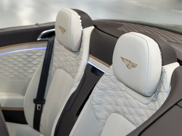 2025 Bentley Continental GT Speed IV, серый, 48865000 рублей - вид 24