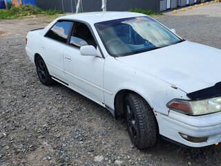 1997 Toyota Mark II VIII (X100), белый, 520000 рублей, вид 2
