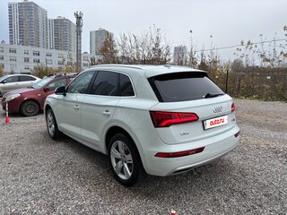 2020 Audi Q5 II (FY), белый, 3900000 рублей, вид 3