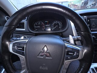 2017 Mitsubishi Pajero Sport III, белый, 2700000 рублей, вид 2