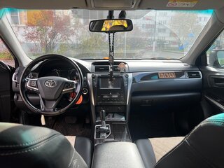 2016 Toyota Camry VII (XV50) Рестайлинг, чёрный, 1950000 рублей, вид 5