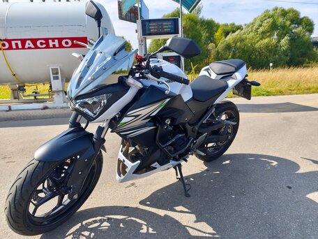 2015 Kawasaki Z 250, белый, 340000 рублей, вид 4