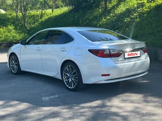 2015 Lexus ES 200 VI Рестайлинг, белый, 2550000 рублей, вид 4