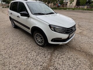 2022 Lada (ВАЗ) Granta Cross I Рестайлинг, белый, 750000 рублей, вид 3