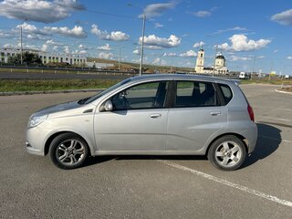 2008 Chevrolet Aveo I Рестайлинг, серебристый, 350000 рублей, вид 4