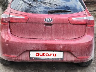2012 Kia Rio 5-speed III, красный, 620000 рублей, вид 3