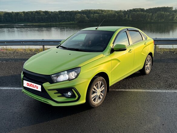 2017 Lada (ВАЗ) Vesta I, зелёный, 600000 рублей