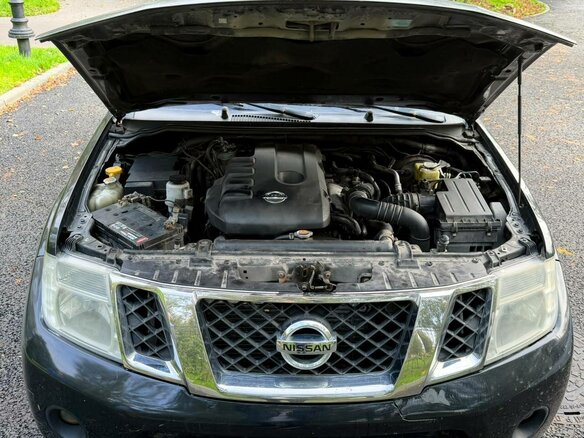 2011 Nissan Pathfinder III Рестайлинг, чёрный, 1220000 рублей - вид 8