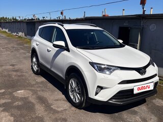 2017 Toyota RAV4 IV (XA40) Рестайлинг, белый, 3000000 рублей, вид 1