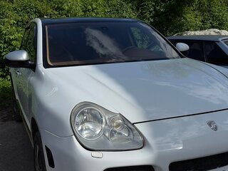 2005 Porsche Cayenne Turbo I (955), белый, 700000 рублей, вид 2