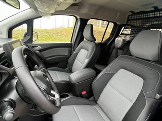 2024 Renault Kangoo Grand III, серый, 3186000 рублей, вид 5