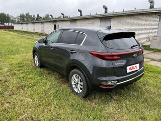 2020 Kia Sportage IV Рестайлинг, серый, 2140000 рублей, вид 4