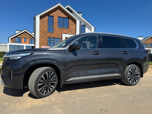 2023 Exeed VX I, серый, 2490000 рублей - вид 3