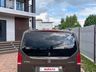 2015 Mercedes-Benz V-Класс Long 250 d длинный III (W447), коричневый, 3300000 рублей, вид 2