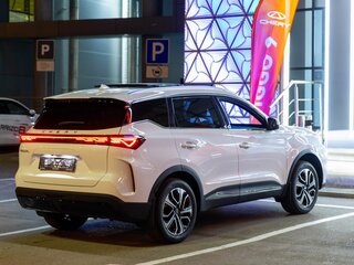 2025 Chery Tiggo 7L I, белый, 2735000 рублей, вид 5