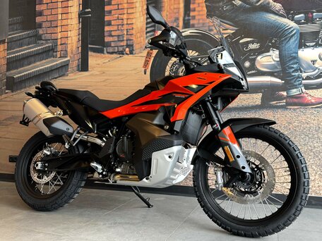 2026 KTM 790 Adventure, оранжевый, 1449900 рублей, вид 1