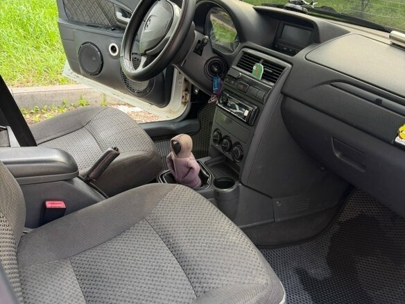2013 Lada (ВАЗ) Priora I Рестайлинг, белый, 399000 рублей - вид 4