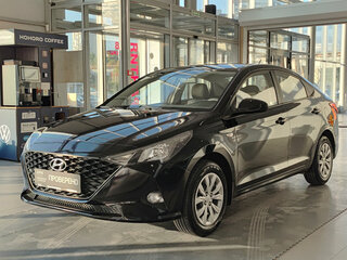 2021 Hyundai Solaris II Рестайлинг, чёрный, 1730000 рублей, вид 1