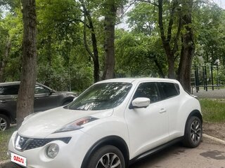2016 Nissan Juke I Рестайлинг, белый, 1400000 рублей, вид 3