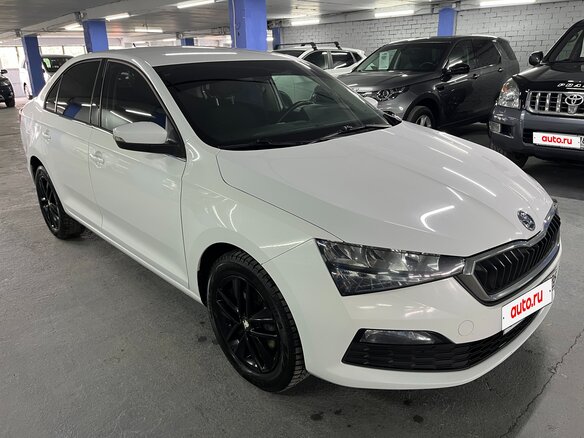 2020 Skoda Rapid II, белый, 1540000 рублей - вид 2