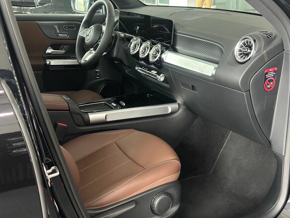 2026 Mercedes-Benz GLB 200 I (X247) Рестайлинг, чёрный, 4860000 рублей - вид 5