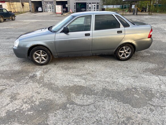 2011 Lada (ВАЗ) Priora I, серый, 190000 рублей - вид 3