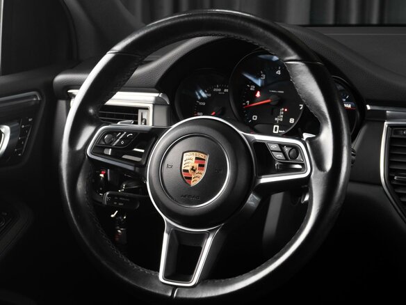 2018 Porsche Macan I, коричневый, 4269000 рублей - вид 22