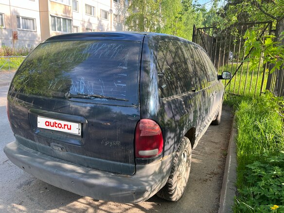 2000 Dodge Caravan III, синий, 300000 рублей - вид 4