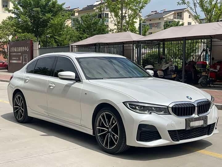 Открыть фотографии: BMW 3 серии VII (G2x)