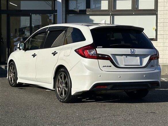 2019 Honda Jade I Рестайлинг, белый, 1530000 рублей - вид 2