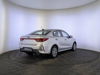 2020 Kia Rio IV Рестайлинг, серый, 1400000 рублей, вид 5