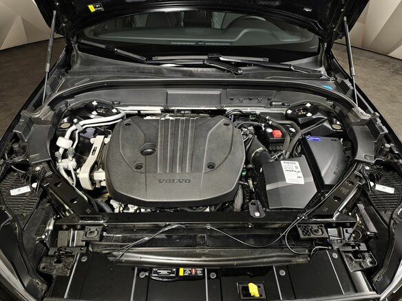 2025 Volvo XC60 II Рестайлинг 2, чёрный, 6395150 рублей - вид 10