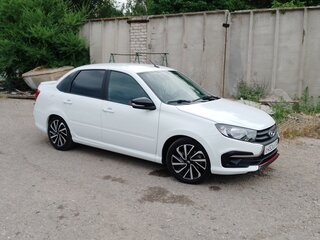 2024 Lada (ВАЗ) Granta Sport I Рестайлинг, белый, 1300000 рублей, вид 3
