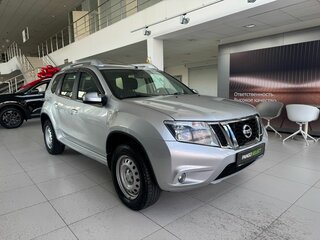 2015 Nissan Terrano III (D10), серебристый, 1249000 рублей, вид 3