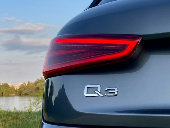 2014 Audi Q3 I (8U), серый, 1400000 рублей - вид 9