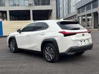 2022 Lexus UX 300e I, белый, 2555999 рублей, вид 4