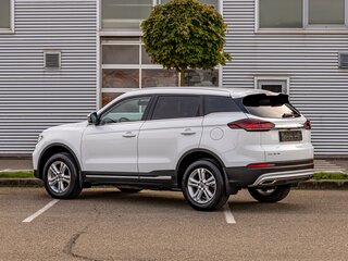 2024 Geely Atlas Pro, белый, 1895000 рублей, вид 4