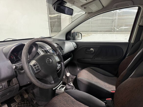 2010 Nissan Note I Рестайлинг, красный, 669800 рублей - вид 8