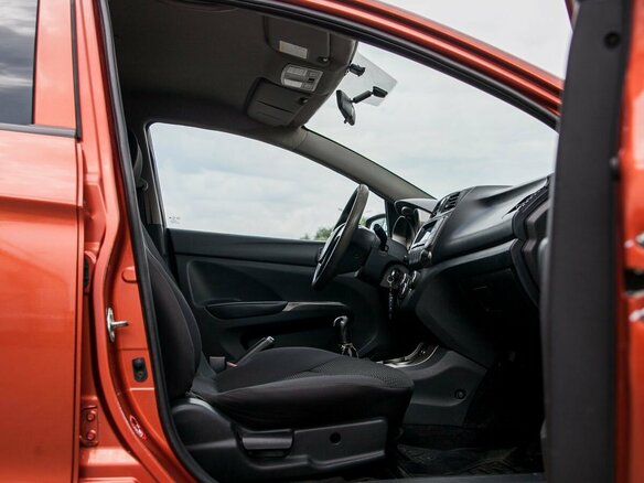 2014 Haima M3, оранжевый, 250000 рублей - вид 10