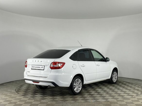 2022 Lada (ВАЗ) Granta I Рестайлинг, белый - вид 5