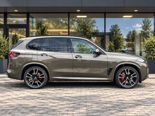2025 BMW X5 40d IV (G05/G18) Рестайлинг, коричневый, 13820000 рублей, вид 4