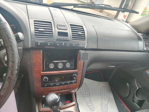 2009 SsangYong Rexton II, чёрный, 750000 рублей - вид 9
