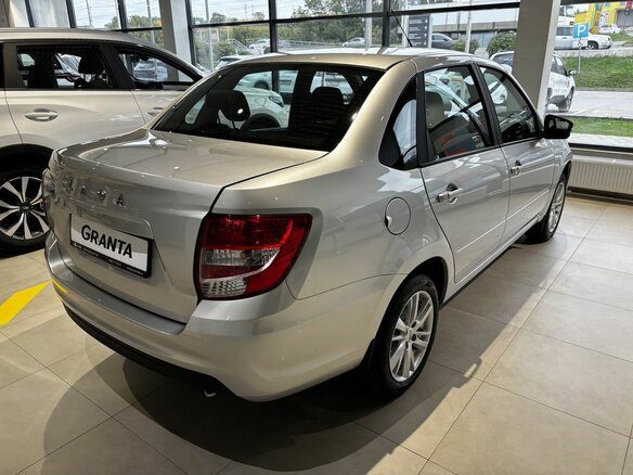 2026 Lada (ВАЗ) Granta I Рестайлинг, серый - вид 2