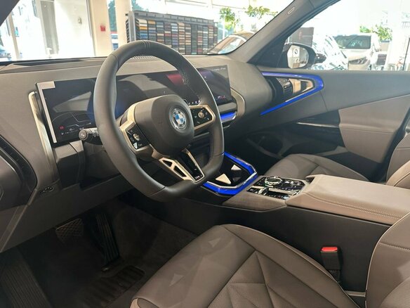 2026 BMW X3 Long 30L xDrive IV (G45/G48), чёрный, 7800000 рублей - вид 15