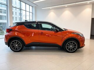 2021 Toyota C-HR I Рестайлинг, оранжевый, 2650000 рублей, вид 3