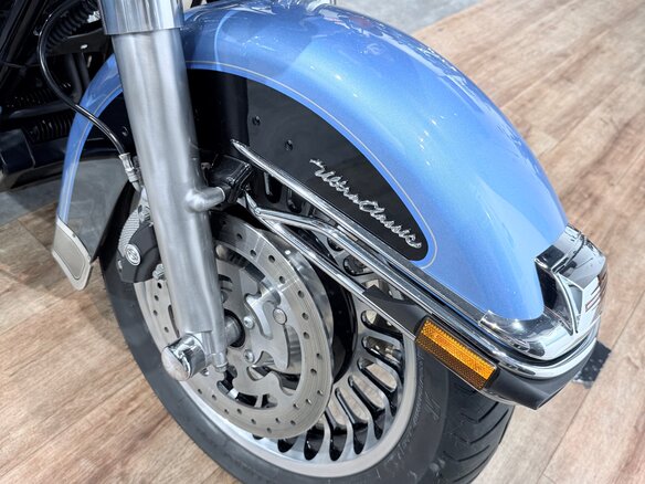 2011 Harley-Davidson Electra Glide, голубой, 1299000 рублей - вид 20